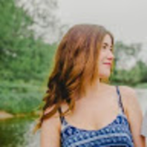 Meet your Posher, Tanika - Picture 1 of 1